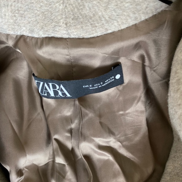 Zara Coat - Picture 2 of 2